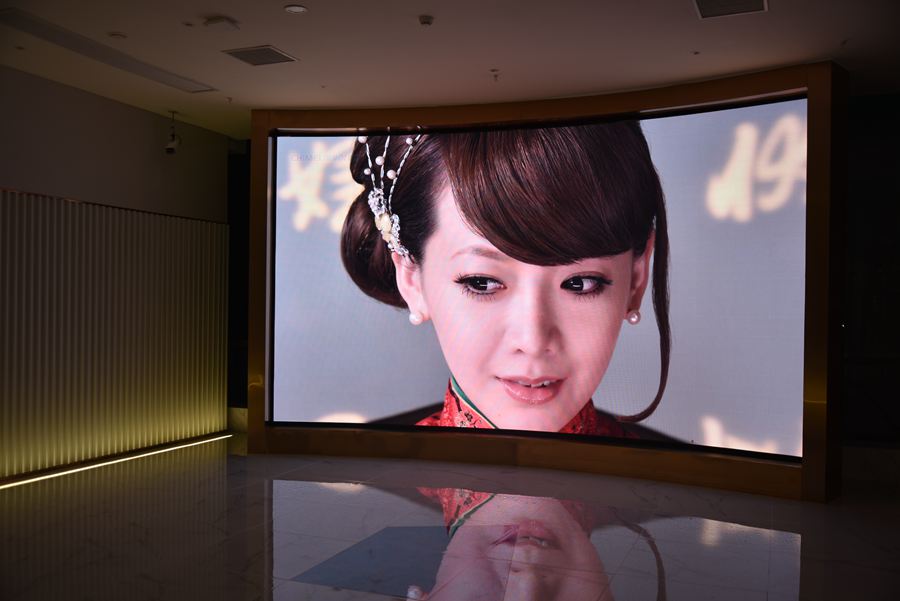 MHG Indoor small-pitch LED display in Changsha Jiaxin Times Square
